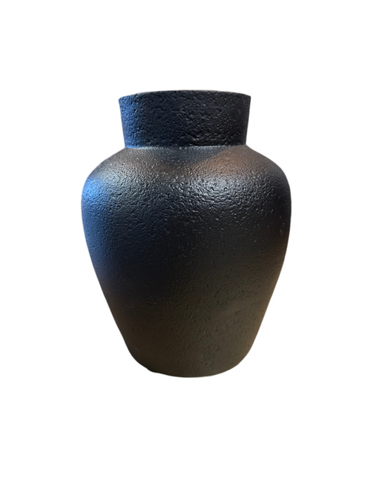 HS02 Vase / Clay