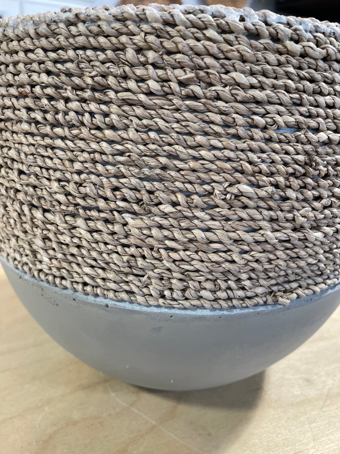 AB5048 Planter / Half Seagrass