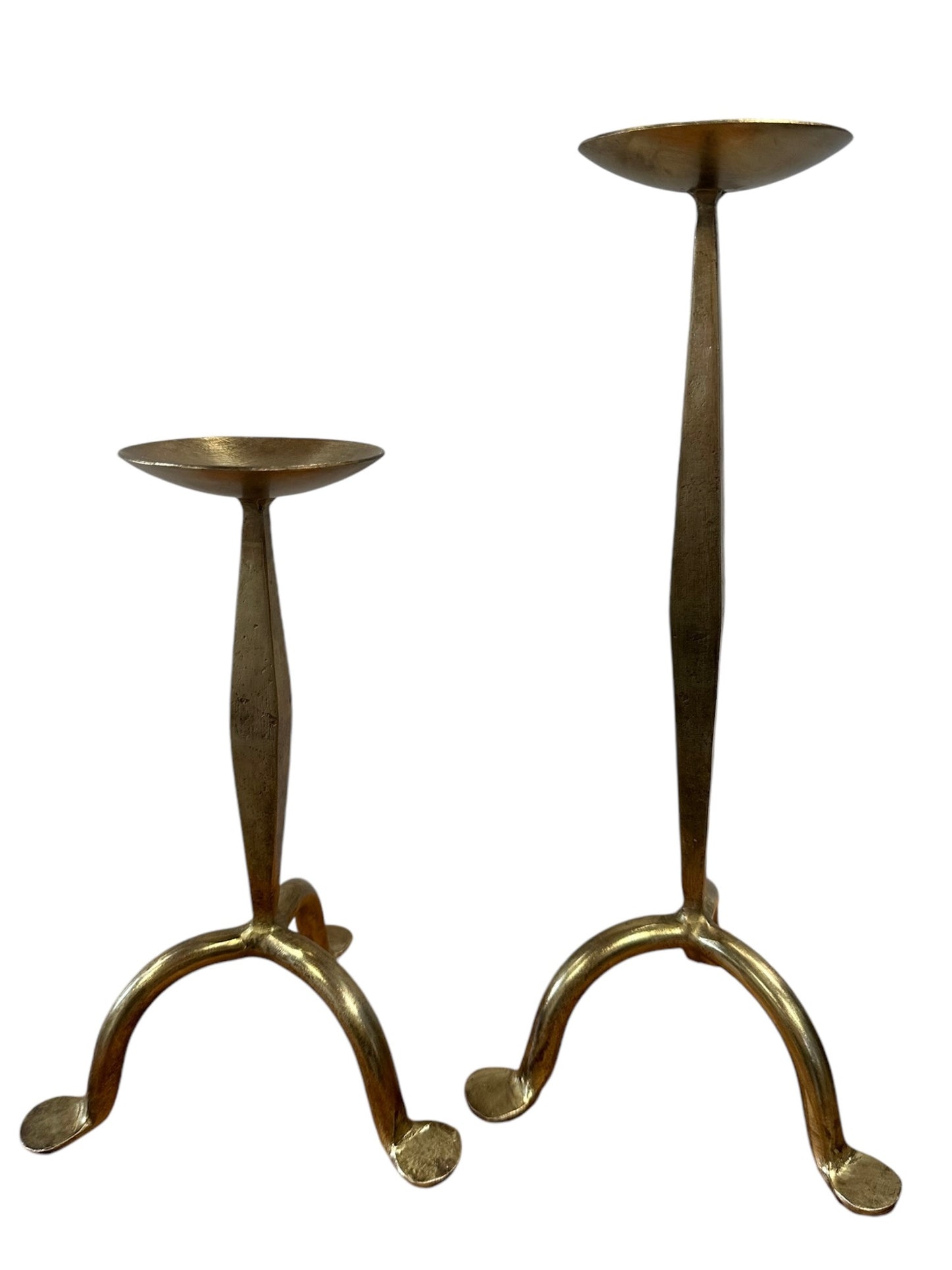 P0229 - Candleholder with 3 feet / large