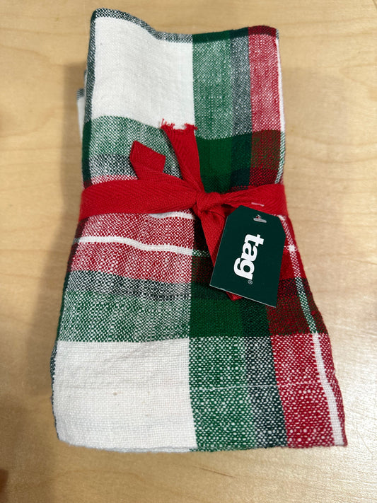 TAG12557 Napkins / Festive Plaid