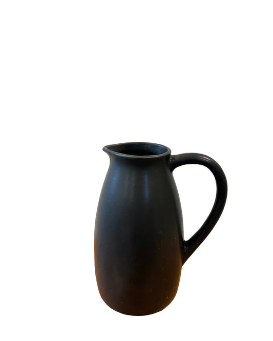 DH040  Vase / Pitcher