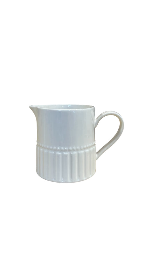 Chantilly White collection